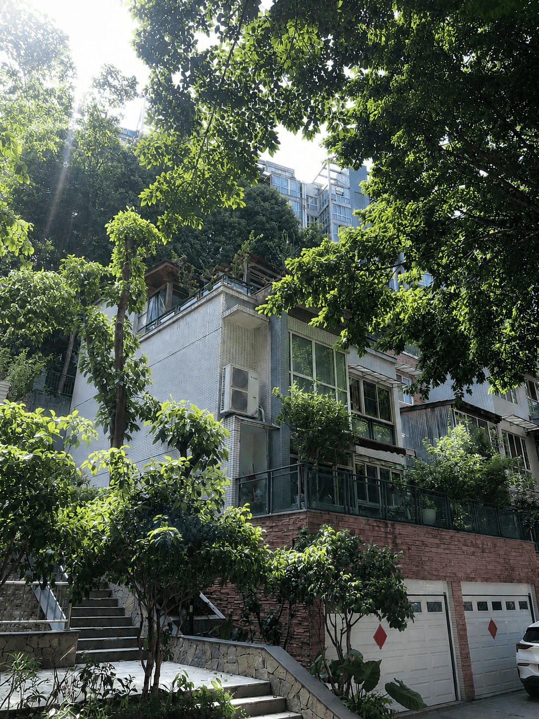 上海岛居岁月从容升级：小小岛老别墅加装蒂升悦行款电梯
